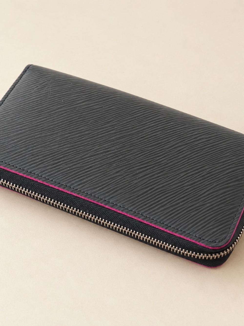 Louis Vuitton Epi Zippy Wallet Black Leather Hot Pink Interior